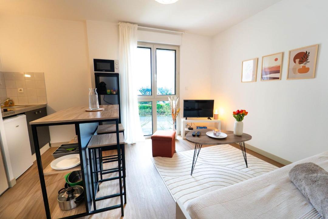 Photo of Others in Pace