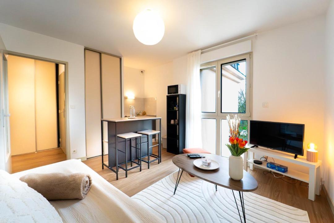 Photo of Others in Pace