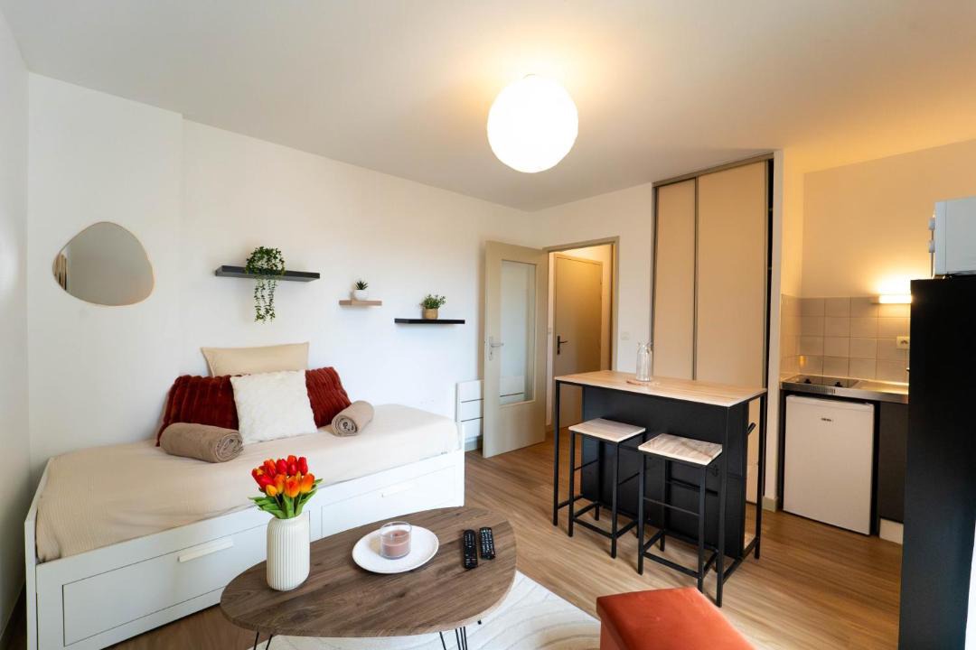 Photo of Others in Pace