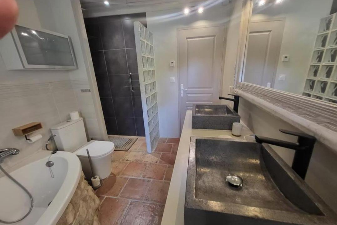 Photo of Others in Engayrac