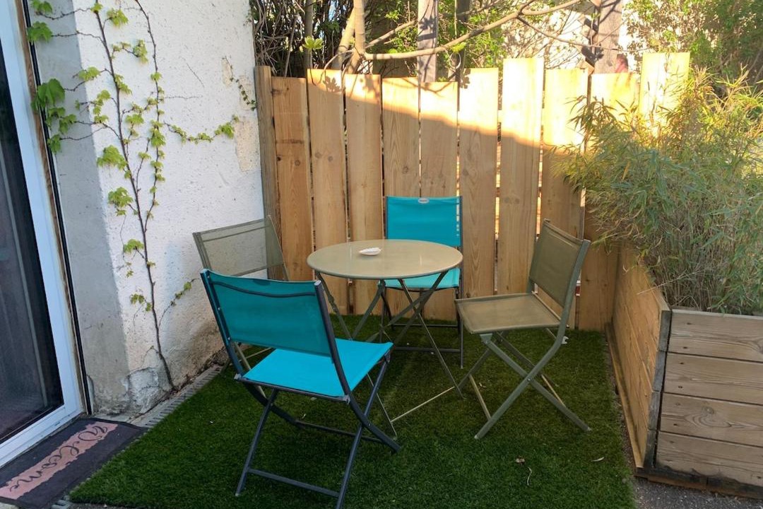 Photo of Patio Balcony in Bon-Encontre