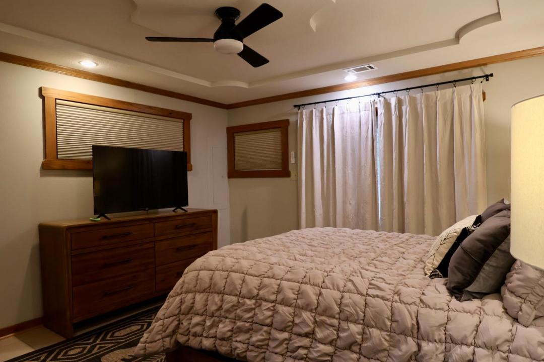 Photo of Bedroom in Hot Springs Village