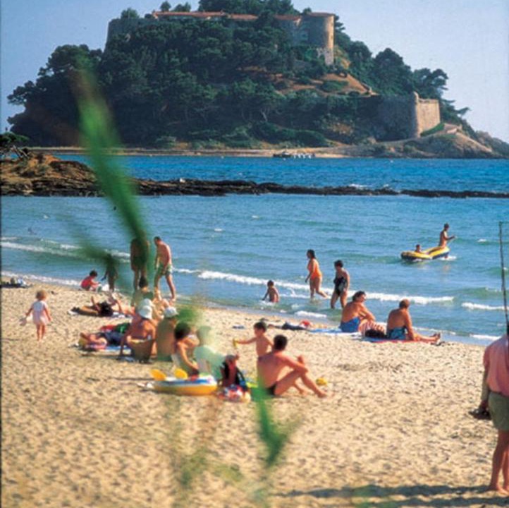 Photo of Others in Cabasson