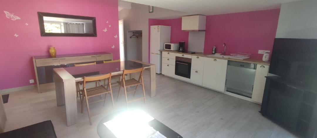 Photo of Kitchen in Begadan