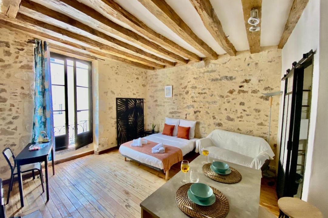 Photo of Others in Flore