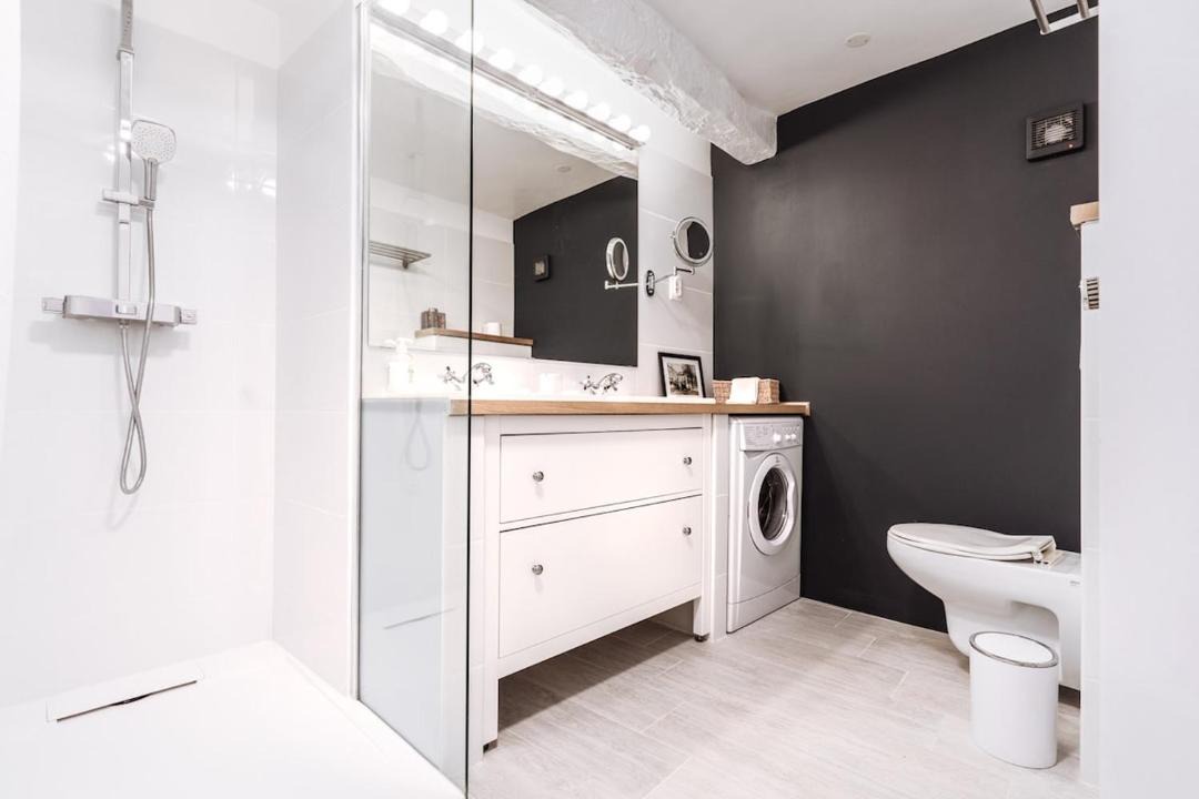 Photo of Bathroom in Tourtour