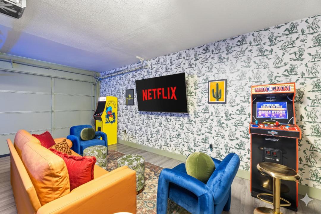 Photo of Livingroom in North Richland Hills