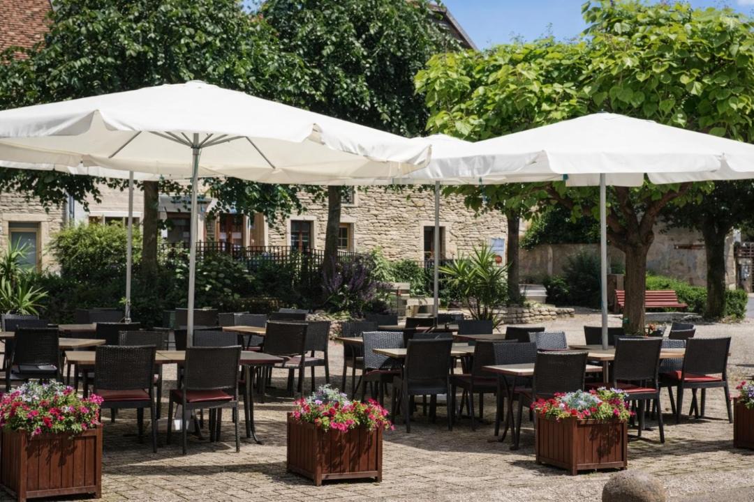 Photo of Others in Beze