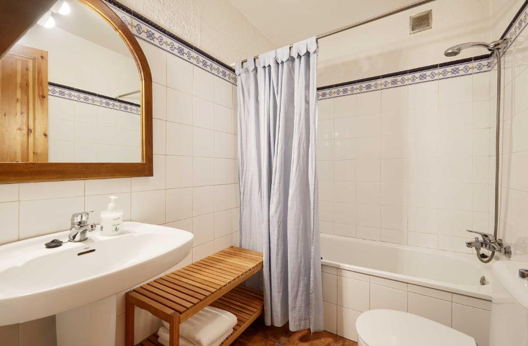 Photo of Bathroom in Pardines