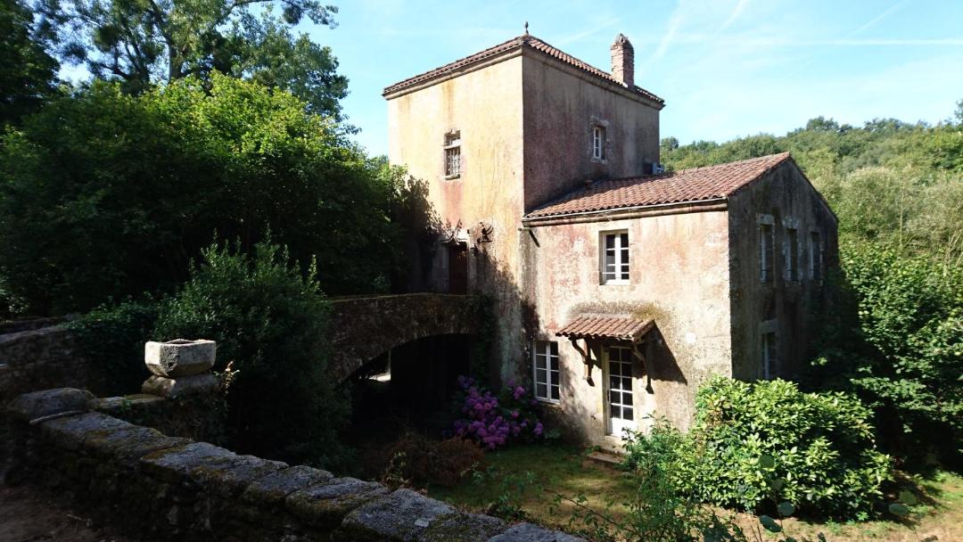 Photo of Buildings in Mallievre