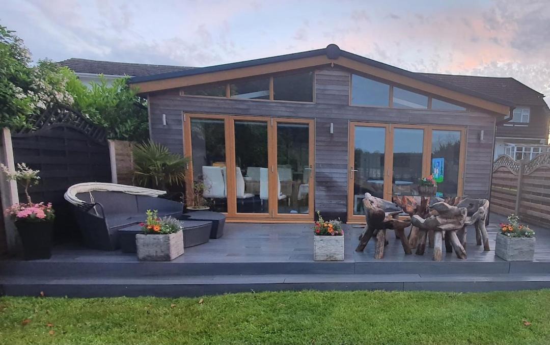 Photo of Others in Fairseat