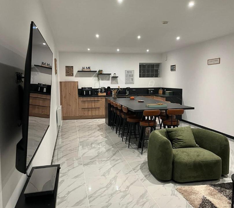 Photo of Others in Angomont