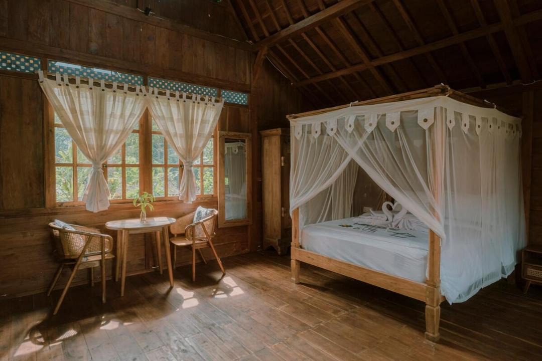 Photo of Others in Sidemen