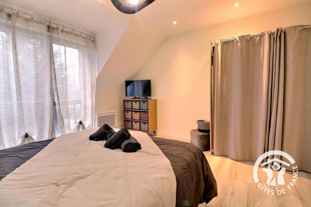 Photo of Bedroom in Saint-Jouan-des-Guerets