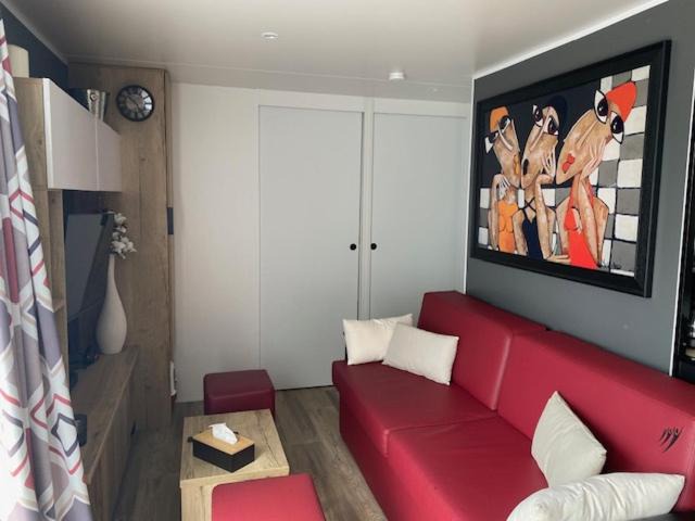 Photo of Others in Saint-Jean-le-Thomas