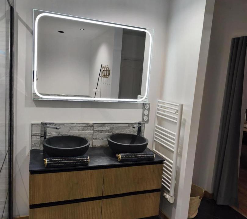 Photo of Bathroom in Colomby