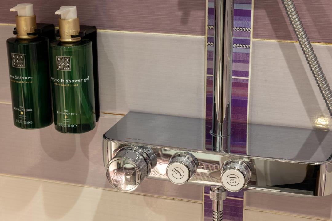 Photo of Bathroom in Arts-et-Metiers
