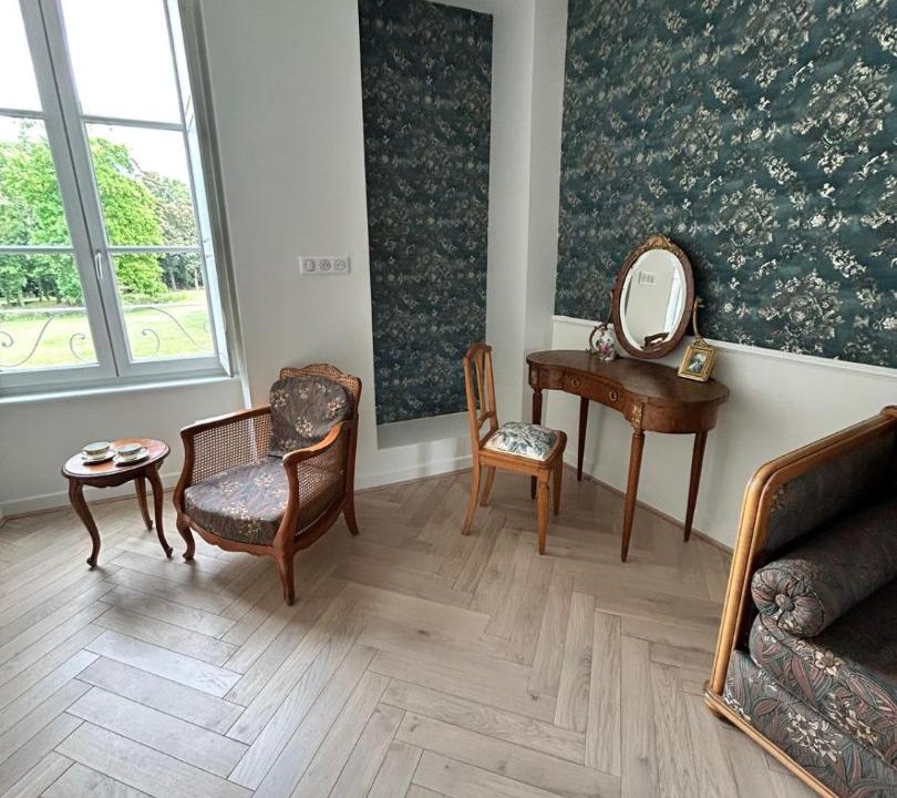 Photo of Others in Louchy-Montfand