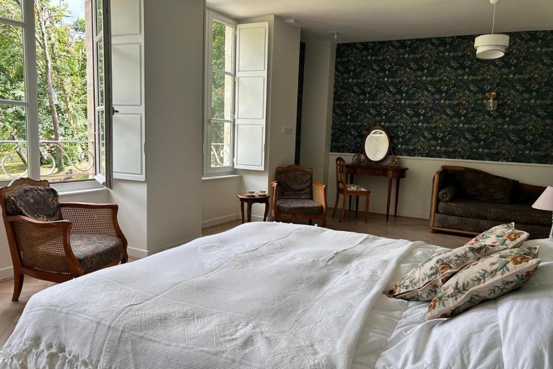 Photo of Bedroom in Louchy-Montfand