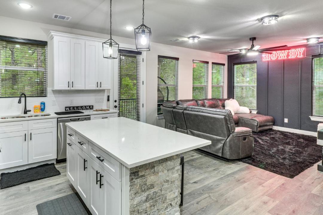 Photo of Others in Bastrop