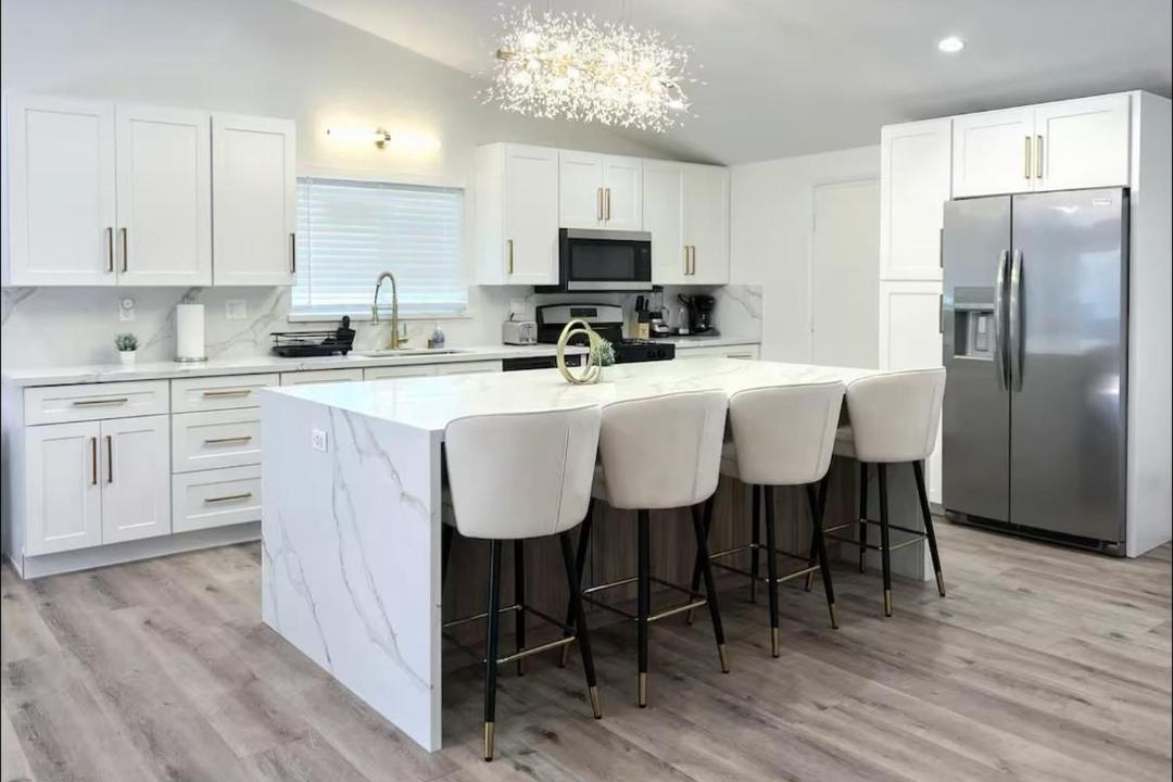 Photo of Kitchen in Woodland Hills