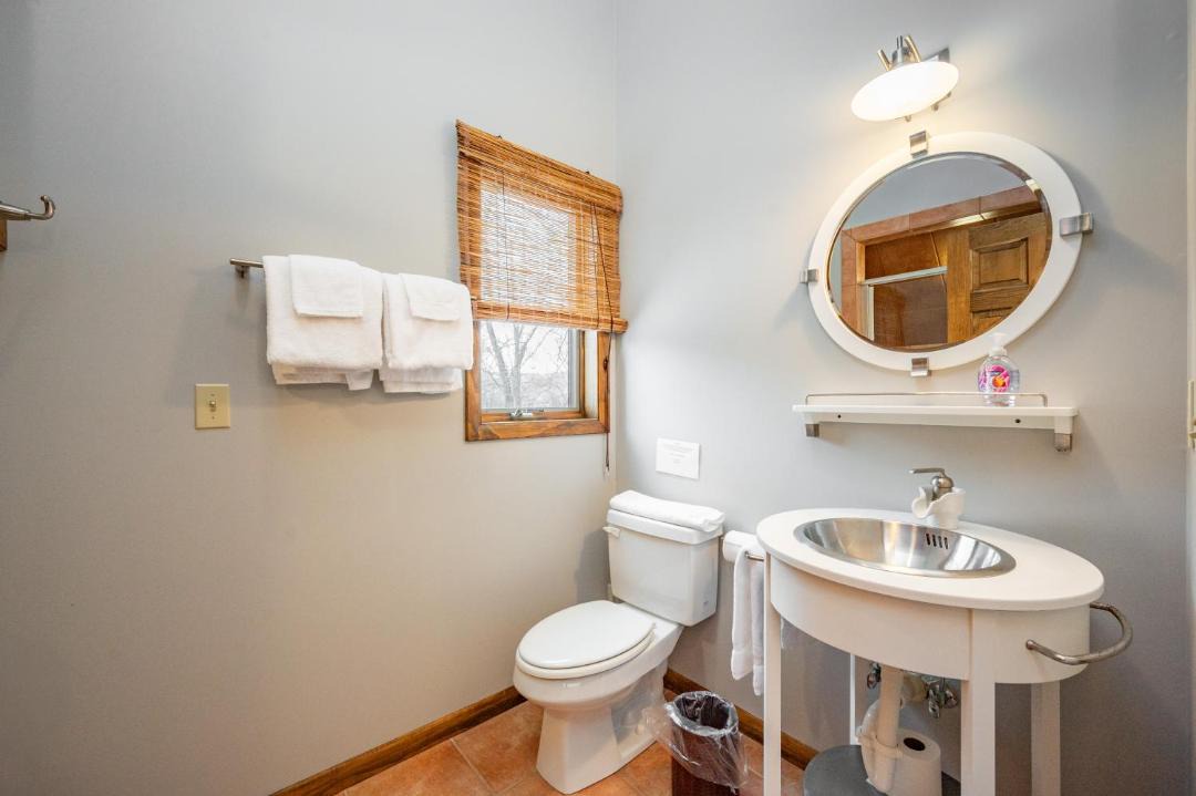Photo of Bathroom in Mountainside