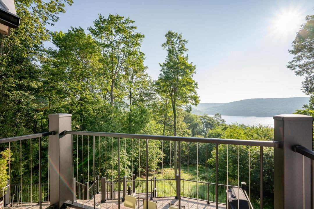 Photo of Patio Balcony in Mountainside