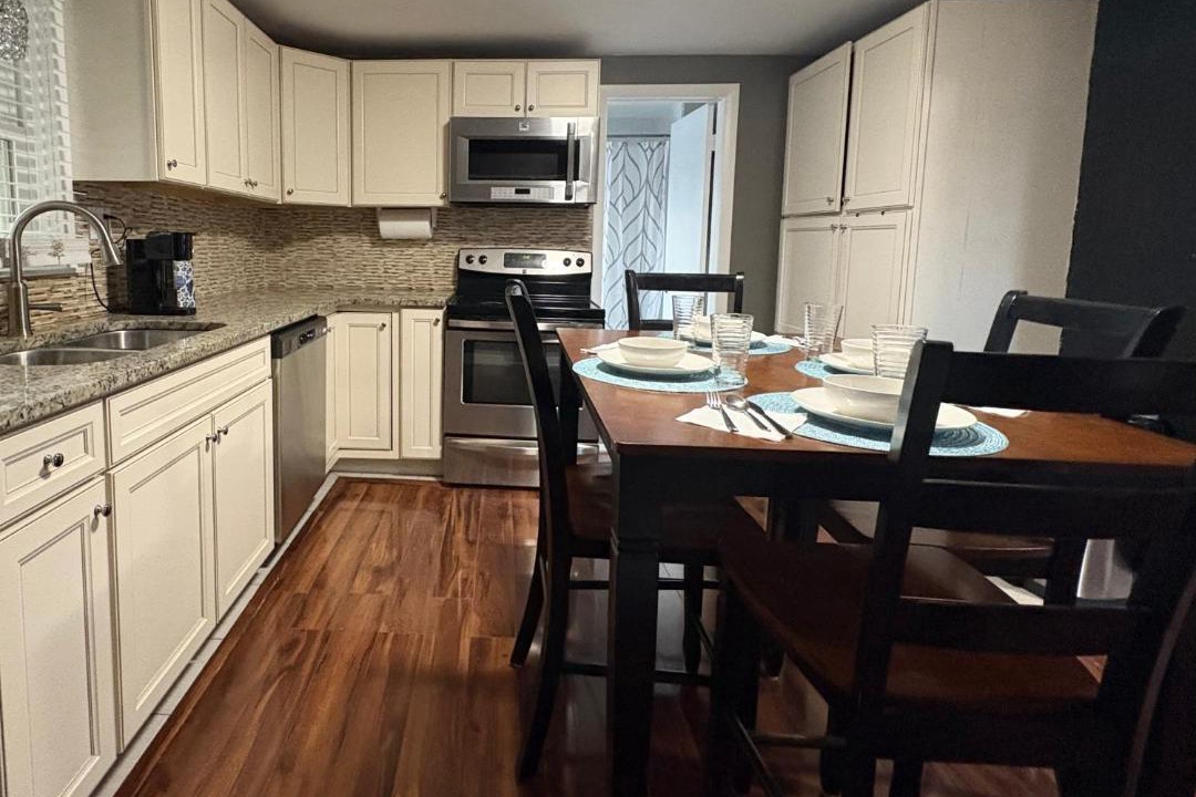 Photo of Kitchen in Oakville