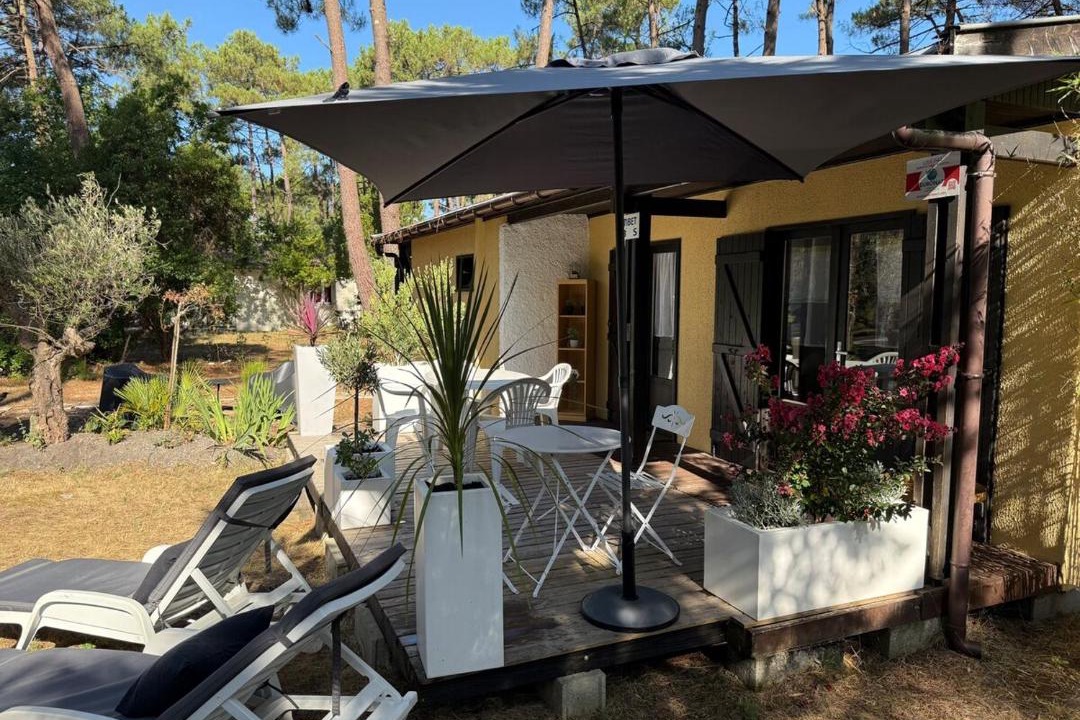 Photo of Others in Grayan-Et-L'Hopital