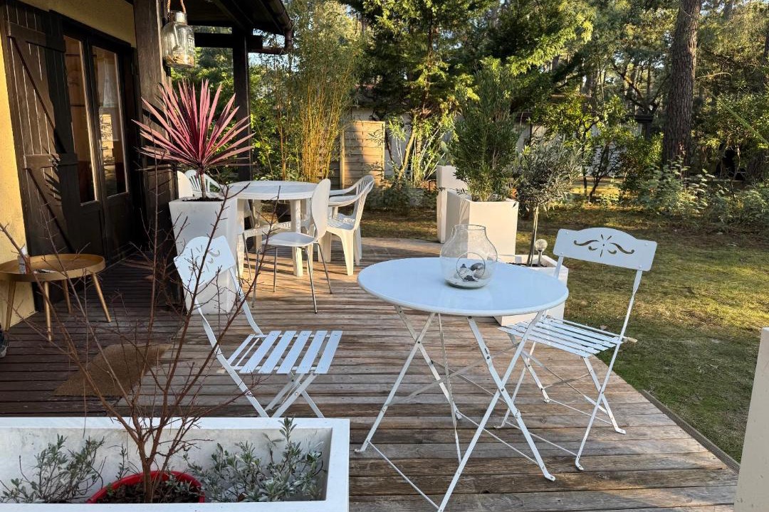 Photo of Others in Grayan-Et-L'Hopital