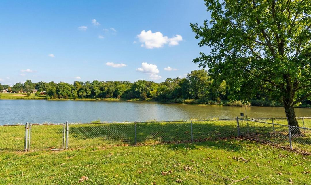 Photo of Others in Old Hickory