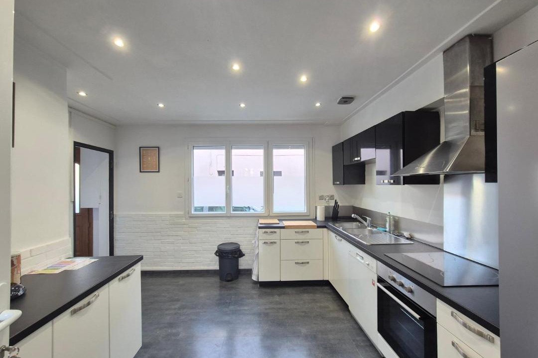 Photo of Kitchen in Saint-Etienne-du-Rouvray