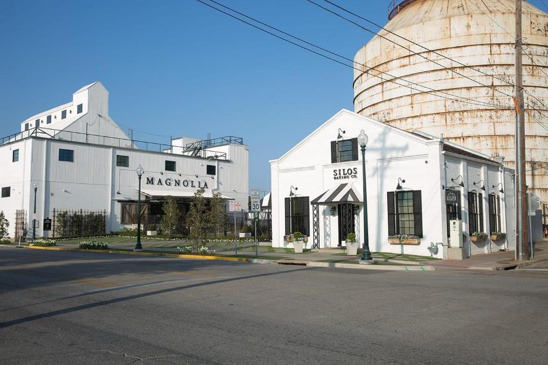 Photo of Buildings in Hewitt
