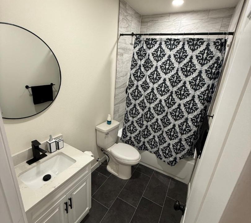 Photo of Bathroom in Meadowbrook