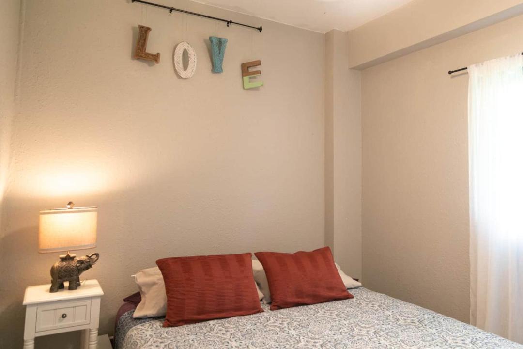 Photo of Bedroom in Mokuleia