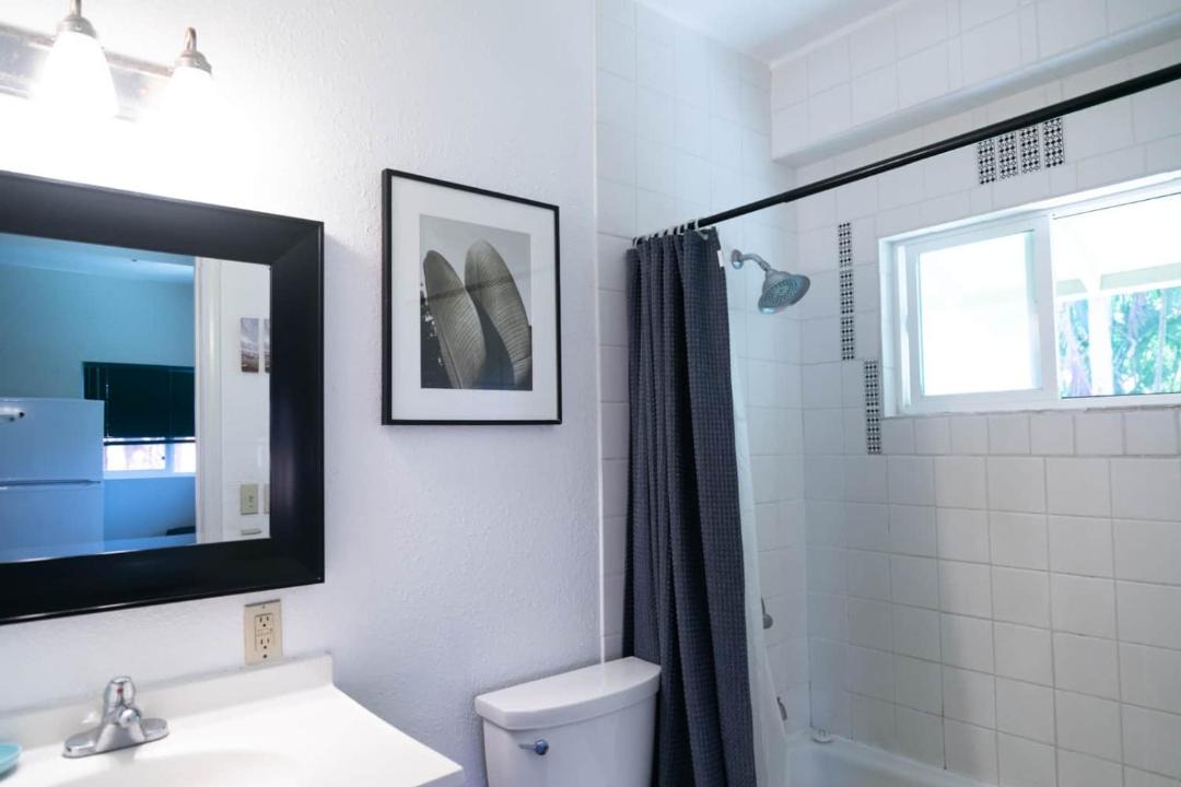 Photo of Bathroom in Mokuleia