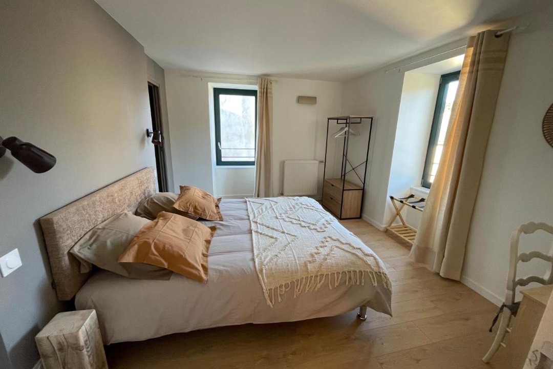 Photo of Bedroom in Saint-Bonnet-le-Troncy