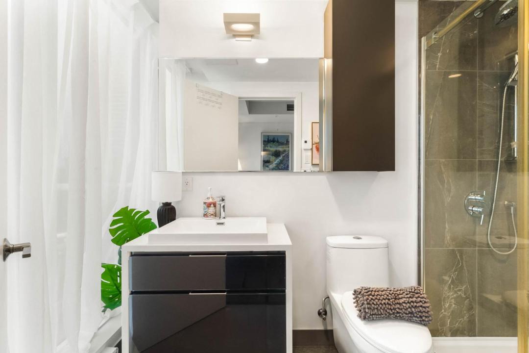 Photo of Bathroom in Shaughnessy Village