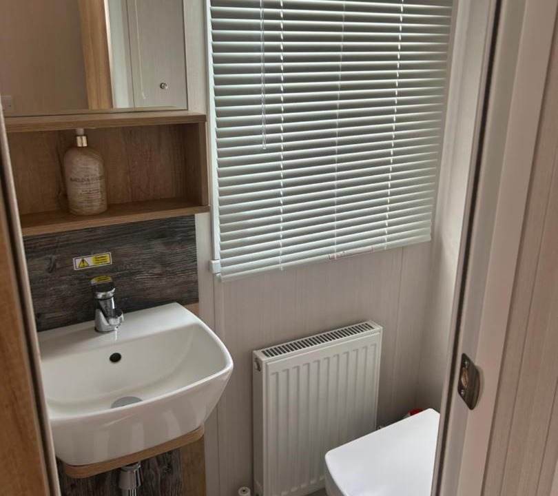 Photo of Bathroom in Pagham