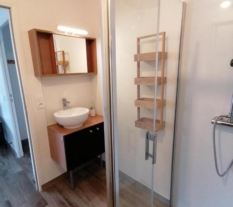 Photo of Bathroom in Saint-Lo