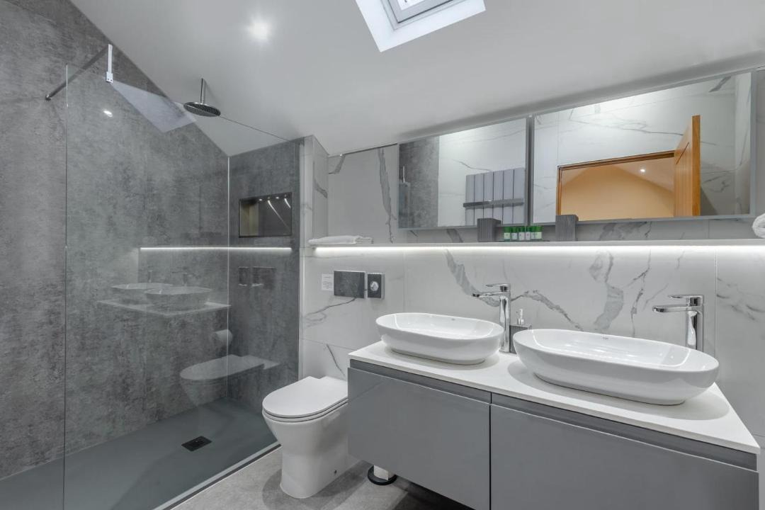 Photo of Bathroom in Wing