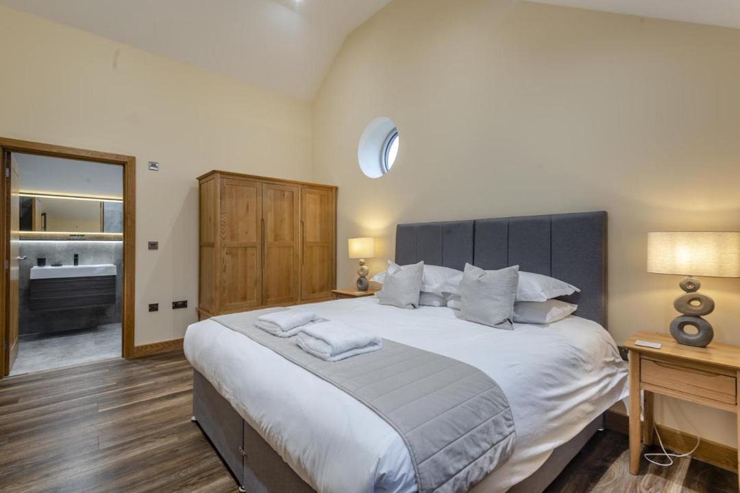 Photo of Others in Wing