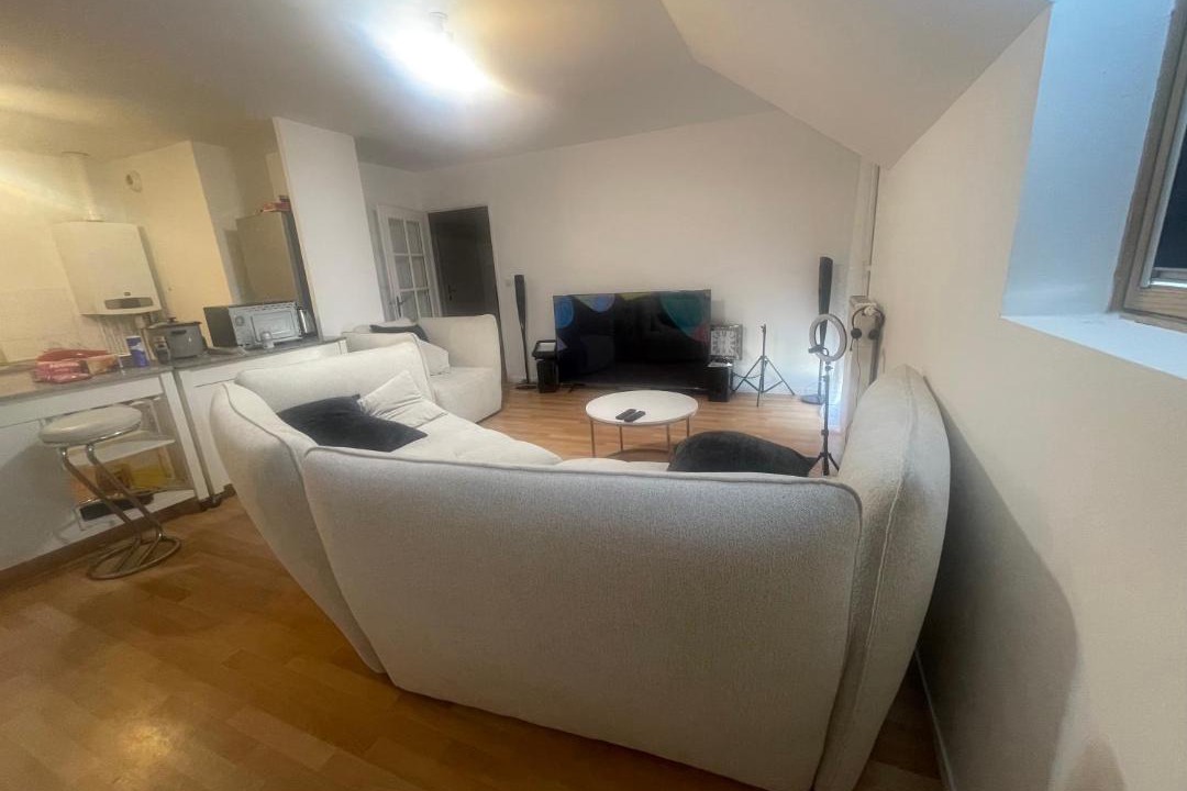 Photo of Others in Barriere Saint Marc