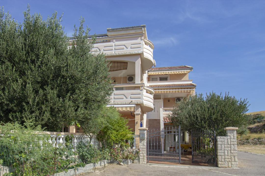Photo of Others in Metajna