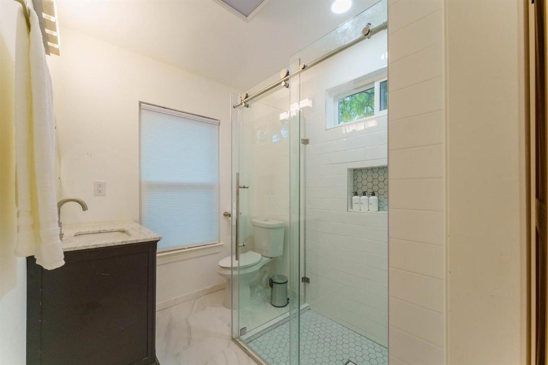Photo of Bathroom in Rosewood