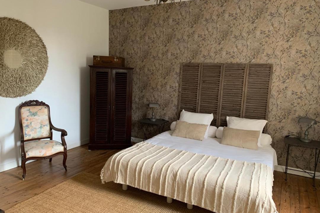 Photo of Bedroom in Loriol-du-Comtat