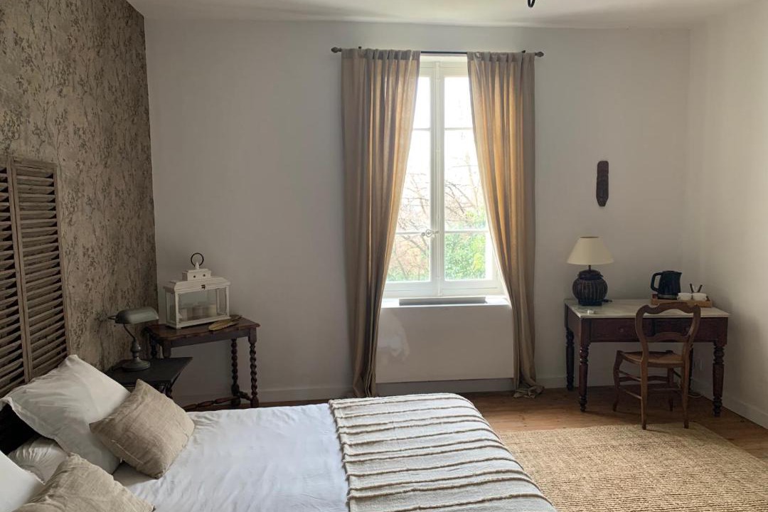 Photo of Bedroom in Loriol-du-Comtat
