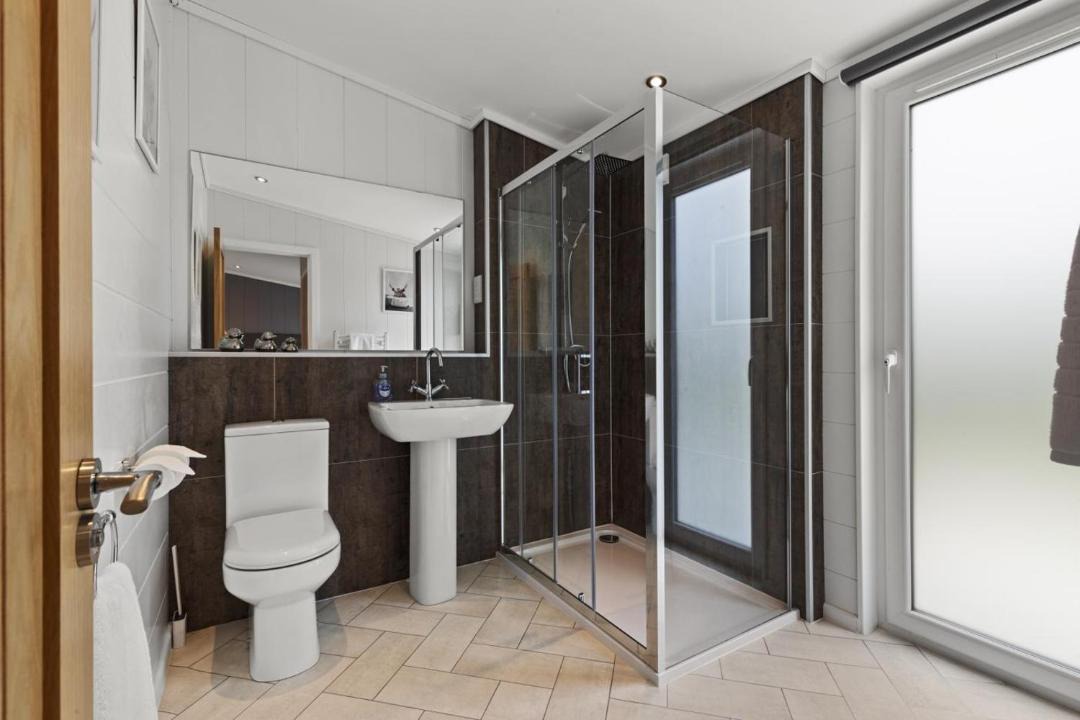 Photo of Bathroom in Canaston Wood