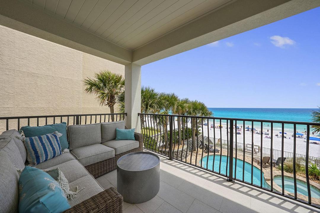 Photo of Patio Balcony in Miramar Beach