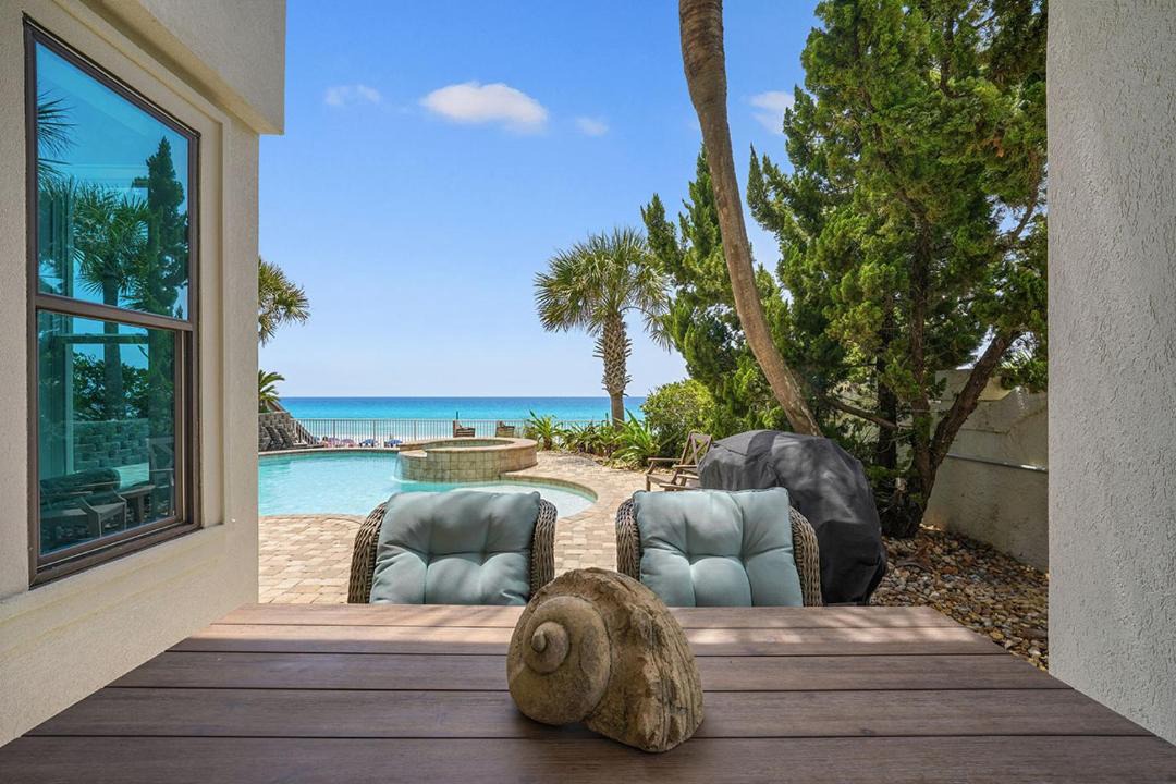Photo of Patio Balcony in Miramar Beach